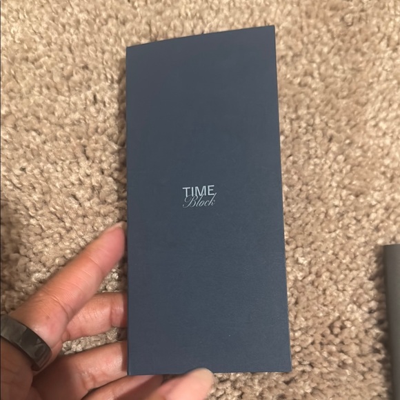 Cloth & Paper BundleAether Lounge Notebook Set with Silver and Black Covers - Picture 5 of 10